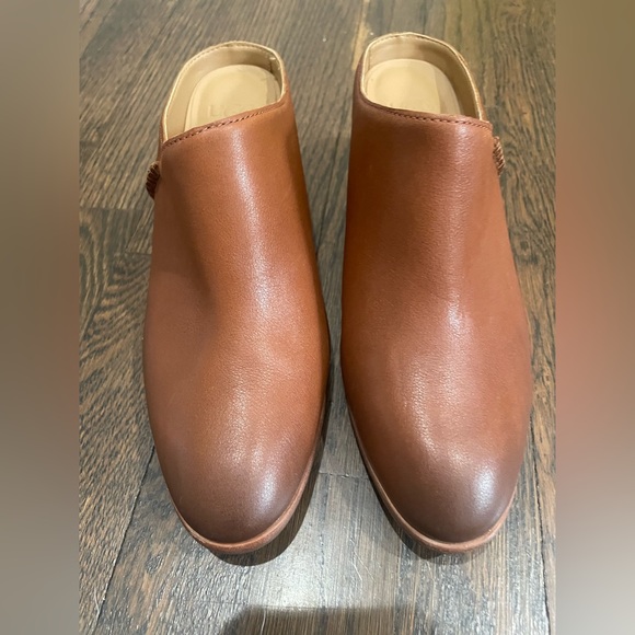 UGG brown ombre leather clogs with a 3 inch heel. - Picture 6 of 9